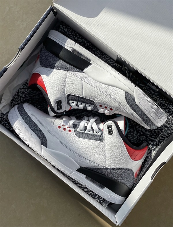 Air Jordan 3 Retro Denim SE 'Fire Red' photo review