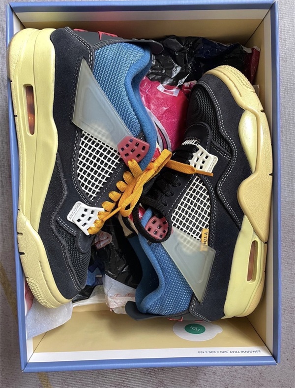 Union x Jordan 4 Retro "Off Noir" photo review