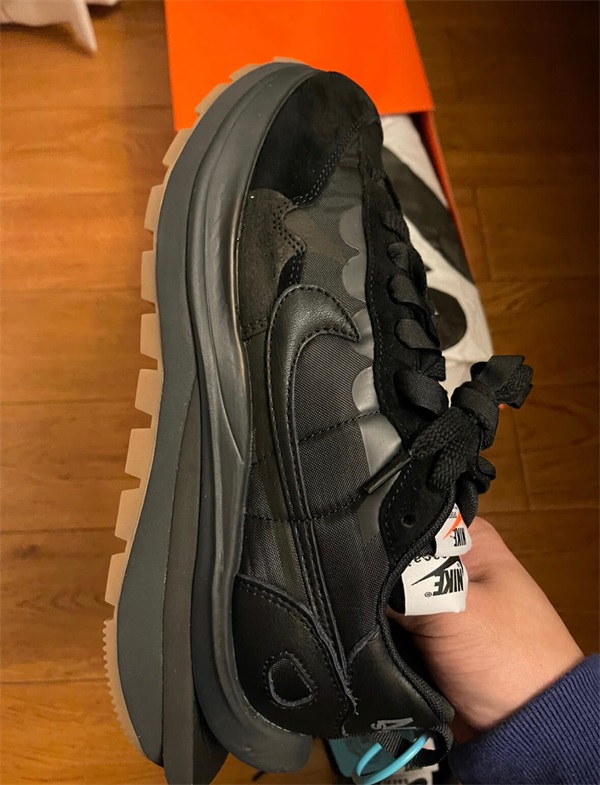 Nike Sacai VaporWaffle "Black Gum" photo review