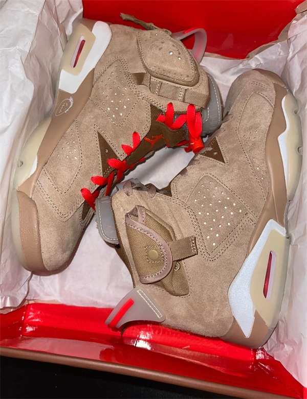 Travis Scott x Air Jordan 6 “British Khaki” photo review