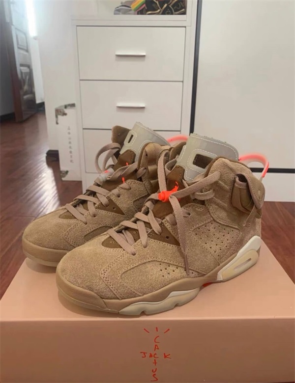 Travis Scott x Air Jordan 6 “British Khaki” photo review