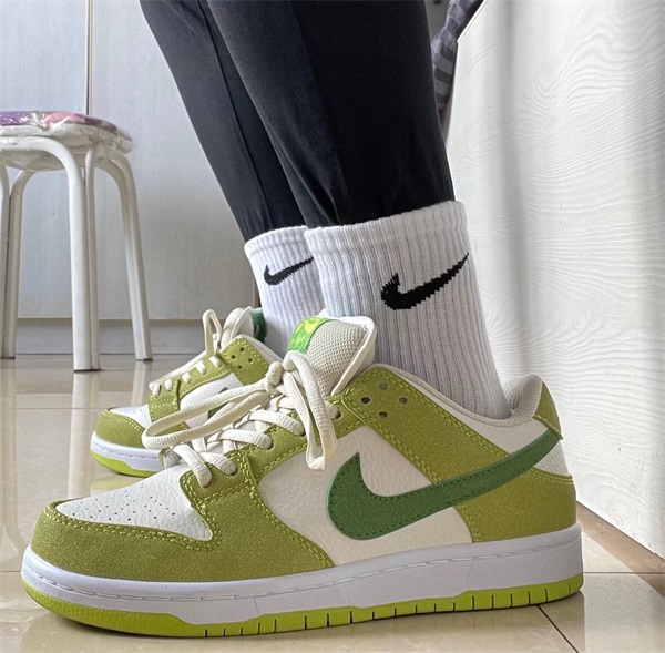 Nike Dunk Low Pro SB 'Fruity Pack - Green Apple' photo review