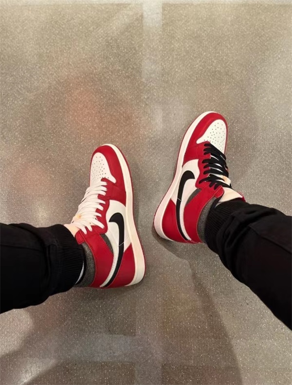 Jordan 1 "Lost and Found" High photo review